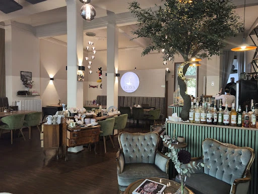 ELAYA Cafe Lounge & Bistro photo 8